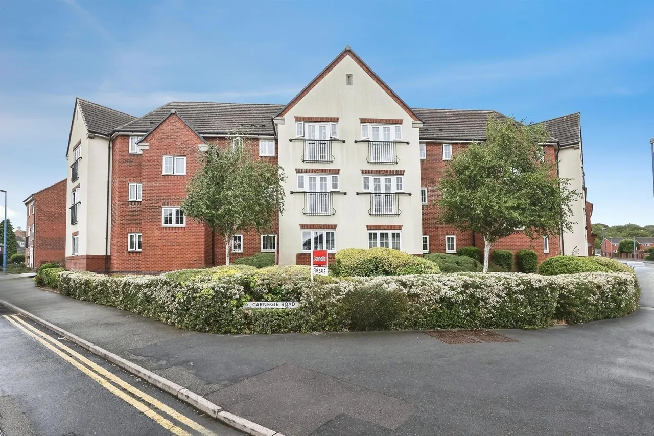 2 bed flat for sale — Carnegie Road, Rowley Regis