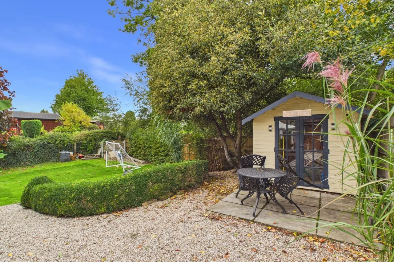 Hollingdon Road, Hollingdon, LU7, photo 17