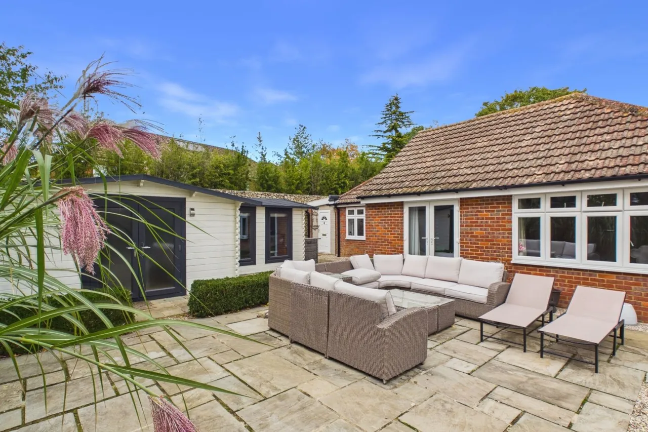Hollingdon Road, Hollingdon, LU7, photo 14