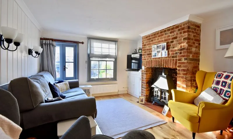 Middle Road, Leatherhead, KT22, photo 2