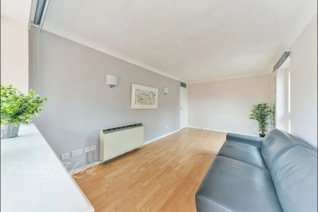 Bow Road, London, E3, photo 8