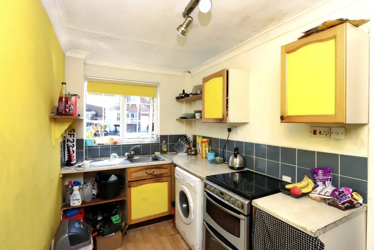 Hartland Drive, Sothall, Sheffield, S20, photo 6