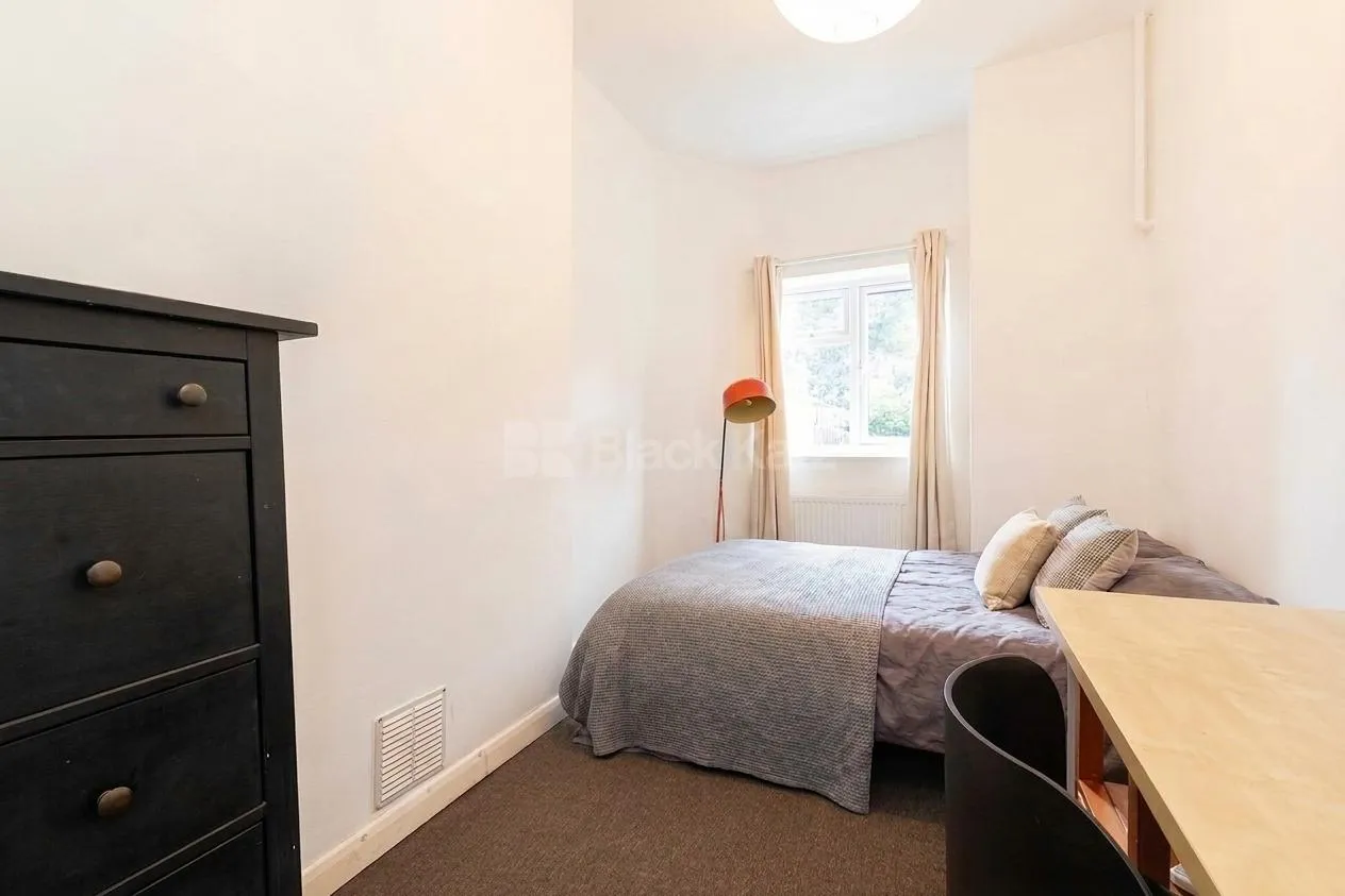 Rutland Park, London, NW2, photo 6
