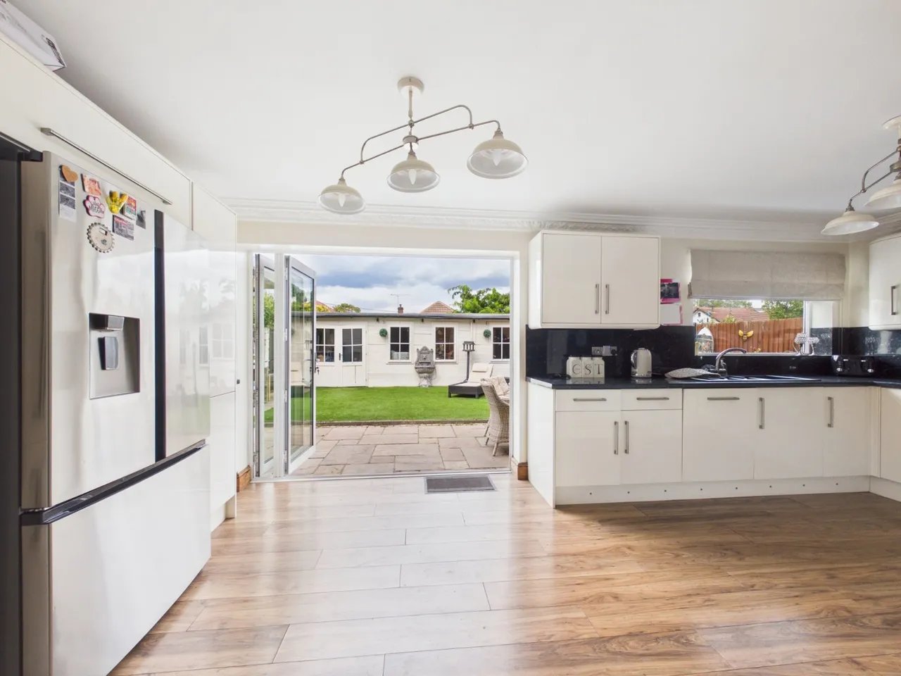 Ashford, Surrey, photo 13