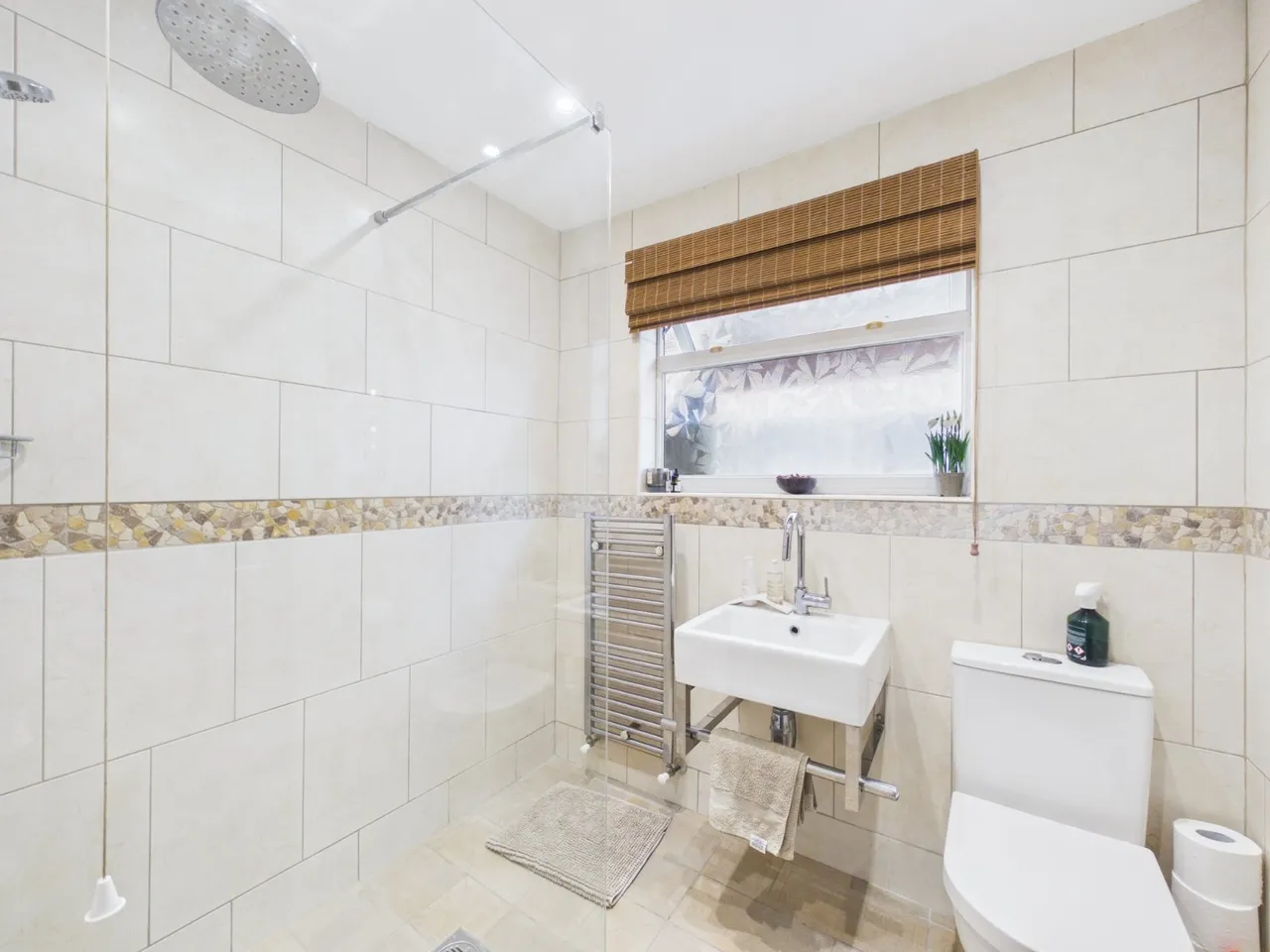 Ashford, Surrey, photo 16