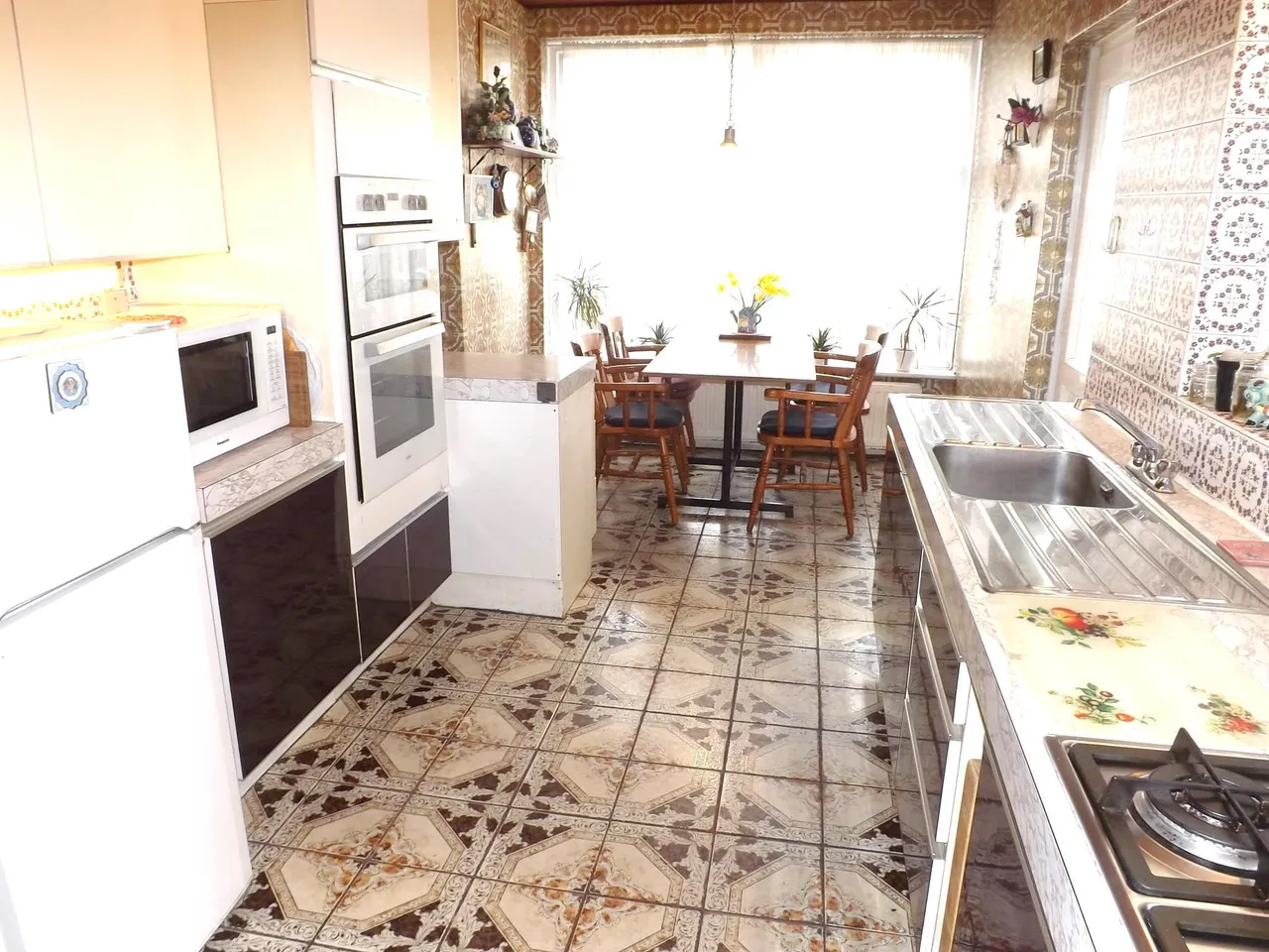 Dorset Drive, Edgware, HA8, photo 2
