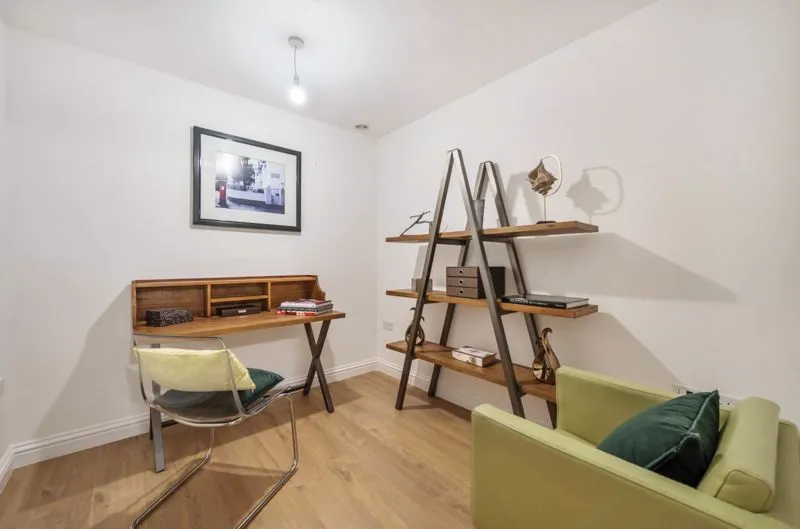 Abbots Lane, Kenley CR8 5JH, photo 8
