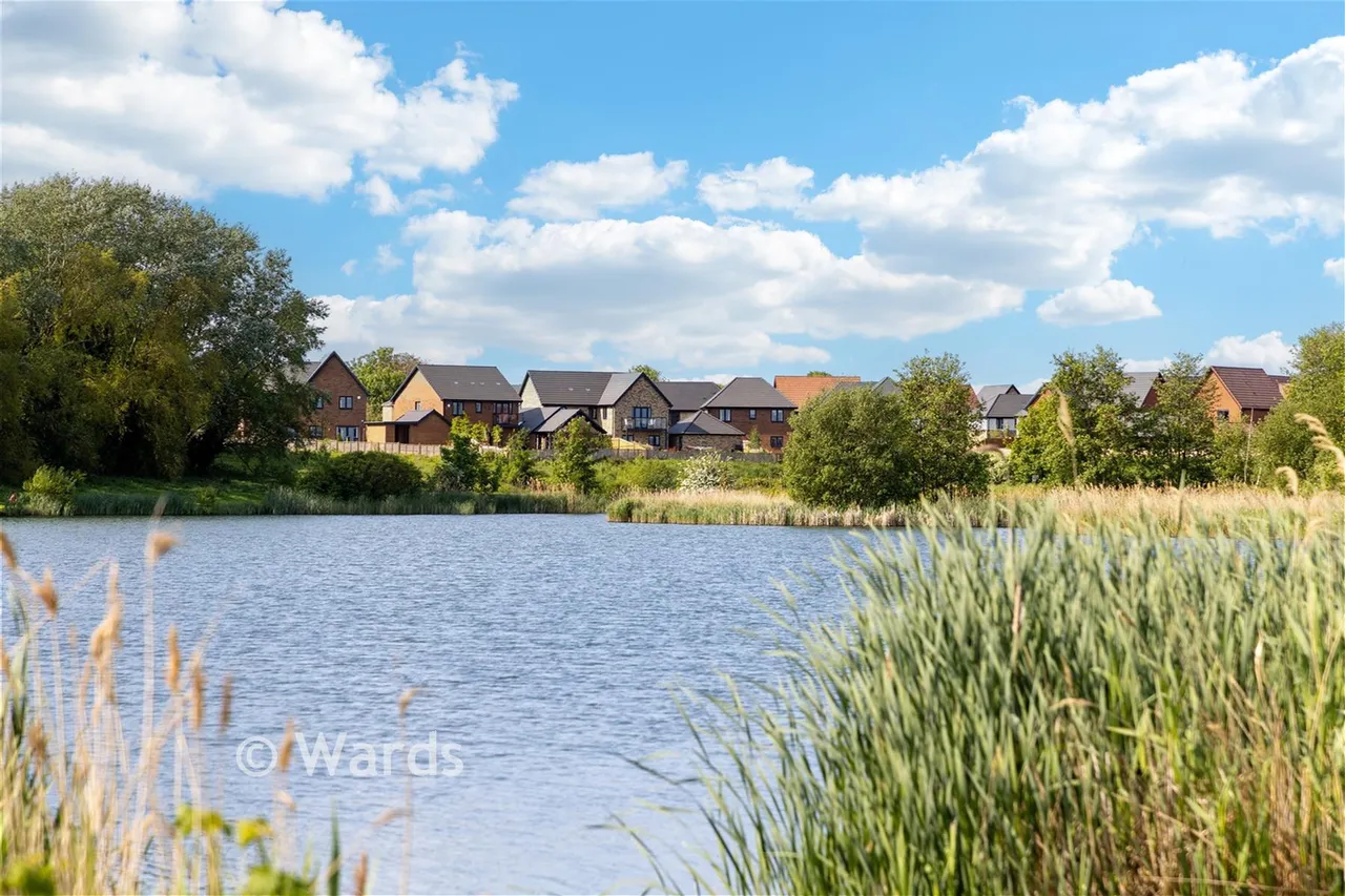 Bulldog Close, Faversham Lakes, ME13, photo 13