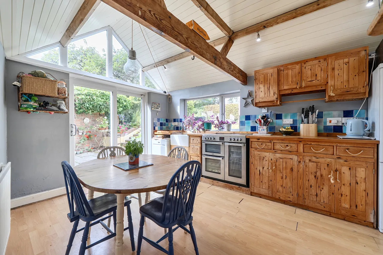 Nettlebeds Lane, Alresford, SO24, photo 3