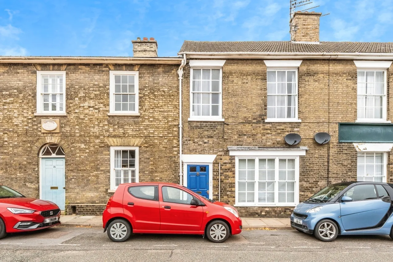 1 bed flat for sale — Long Brackland, Bury St. Edmunds, Suffolk, IP33