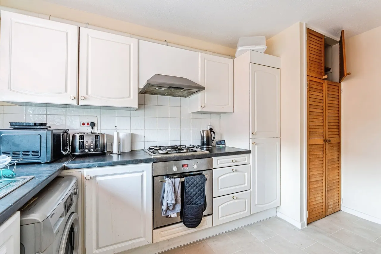 Long Brackland, Bury St. Edmunds, Suffolk, IP33, photo 3