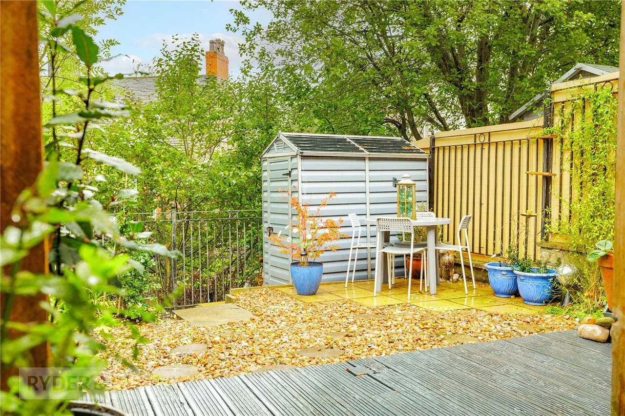 Tame Valley Close, Mossley, OL5, photo 19
