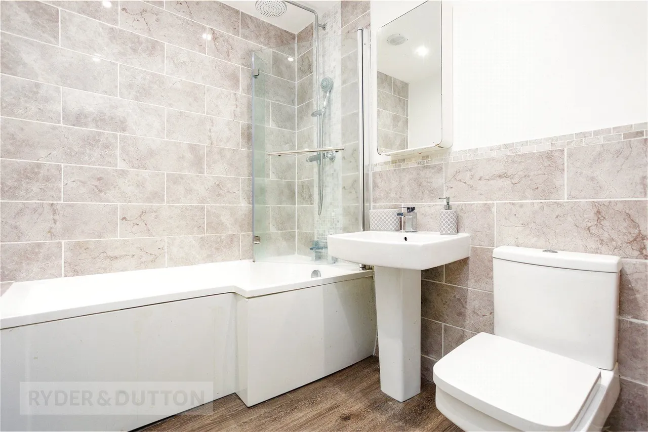 Tame Valley Close, Mossley, OL5, photo 15