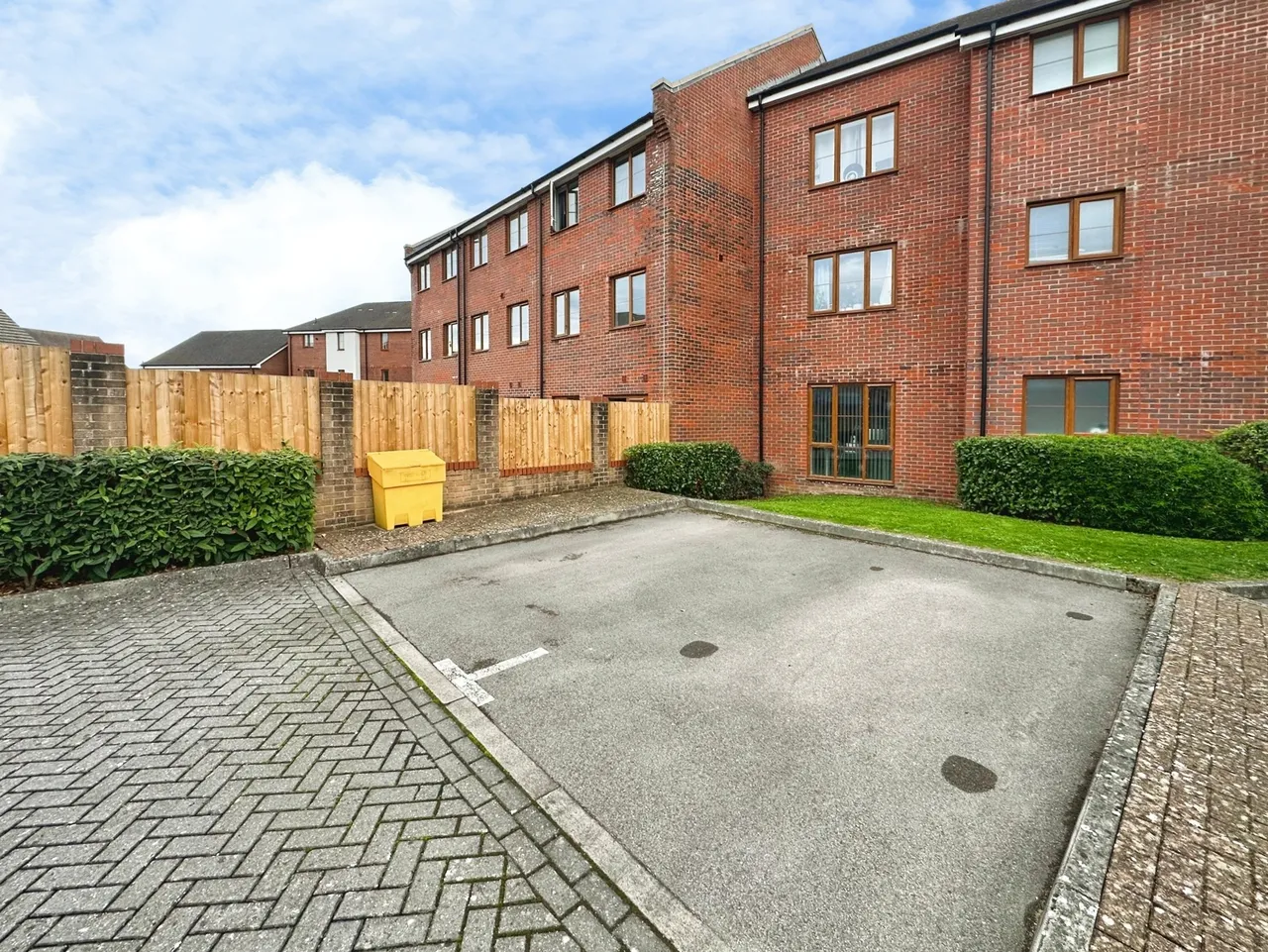 Peggs Way, Basingstoke, RG24, photo 14