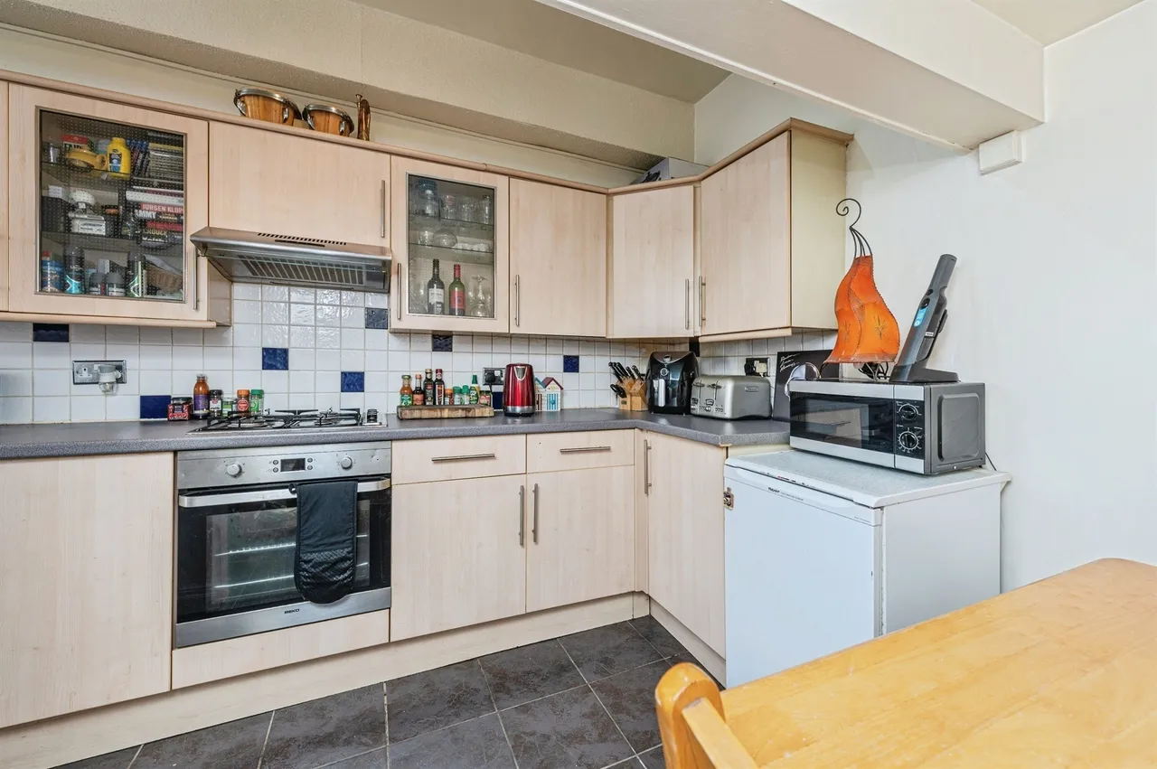 Thornhill Place, Brighouse, photo 5
