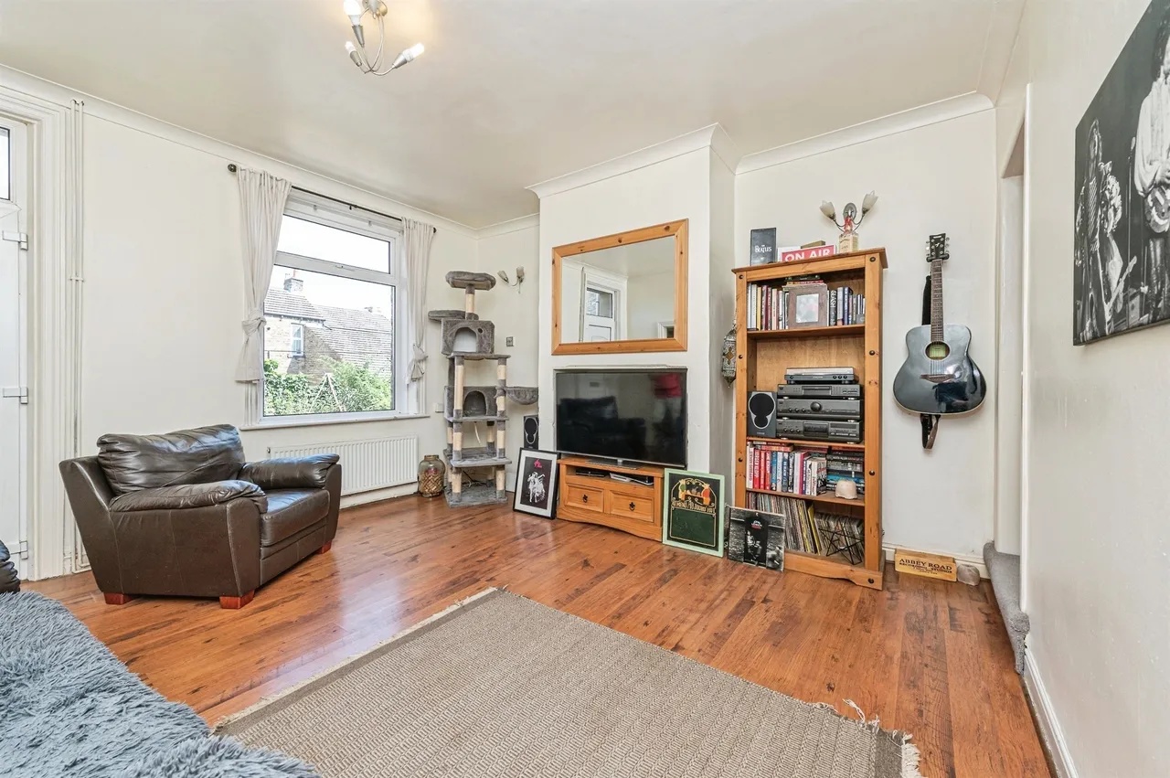 Thornhill Place, Brighouse, photo 8