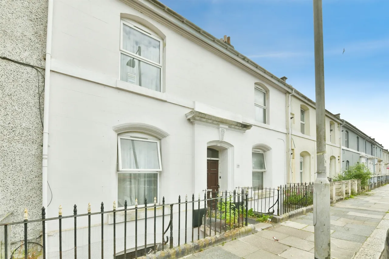 9 bed house for sale — Wilton Street, Plymouth
