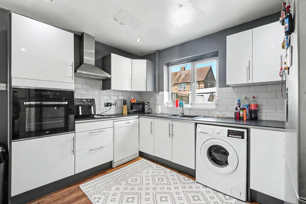 Holly Close, Hucknall, NG15, photo 2