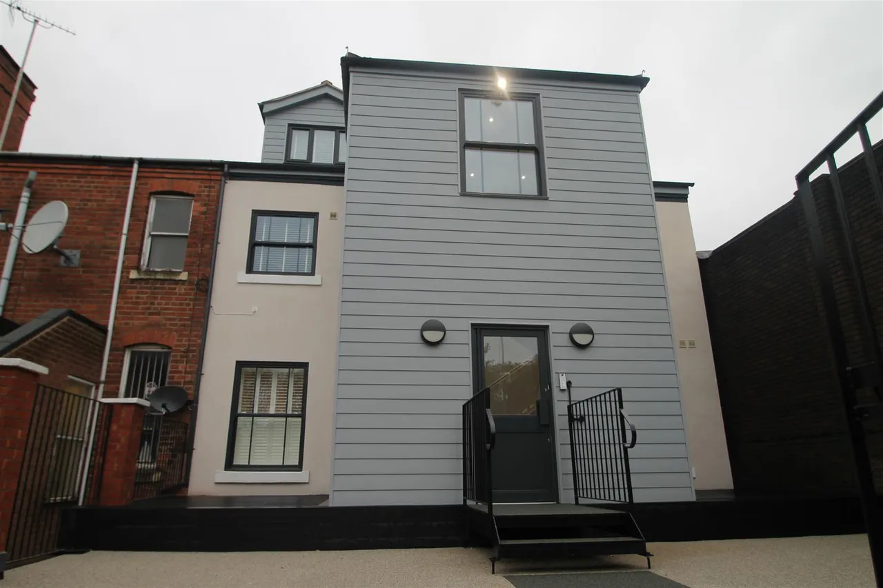 1 bed flat for sale, High Street, Harborne, B17