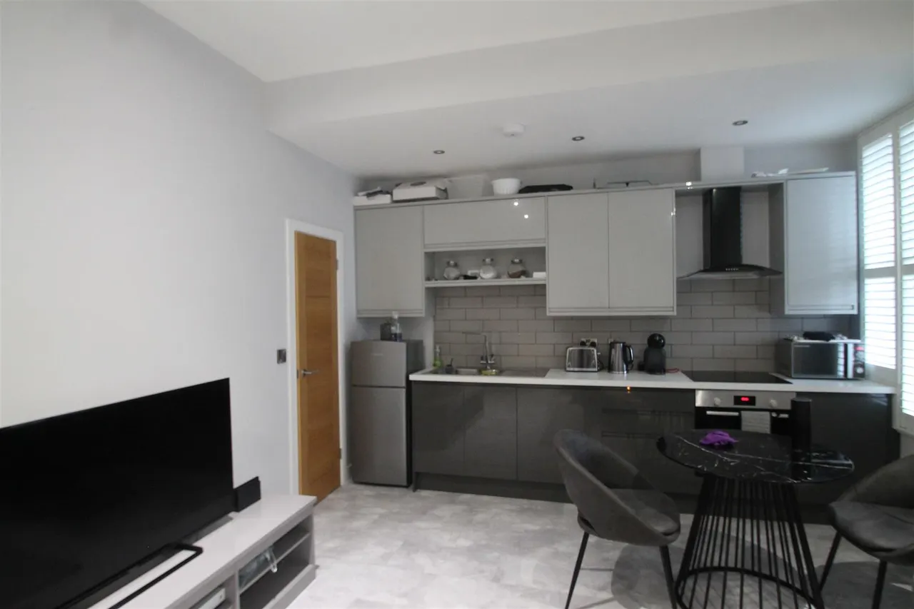 High Street, Harborne, B17, photo 5