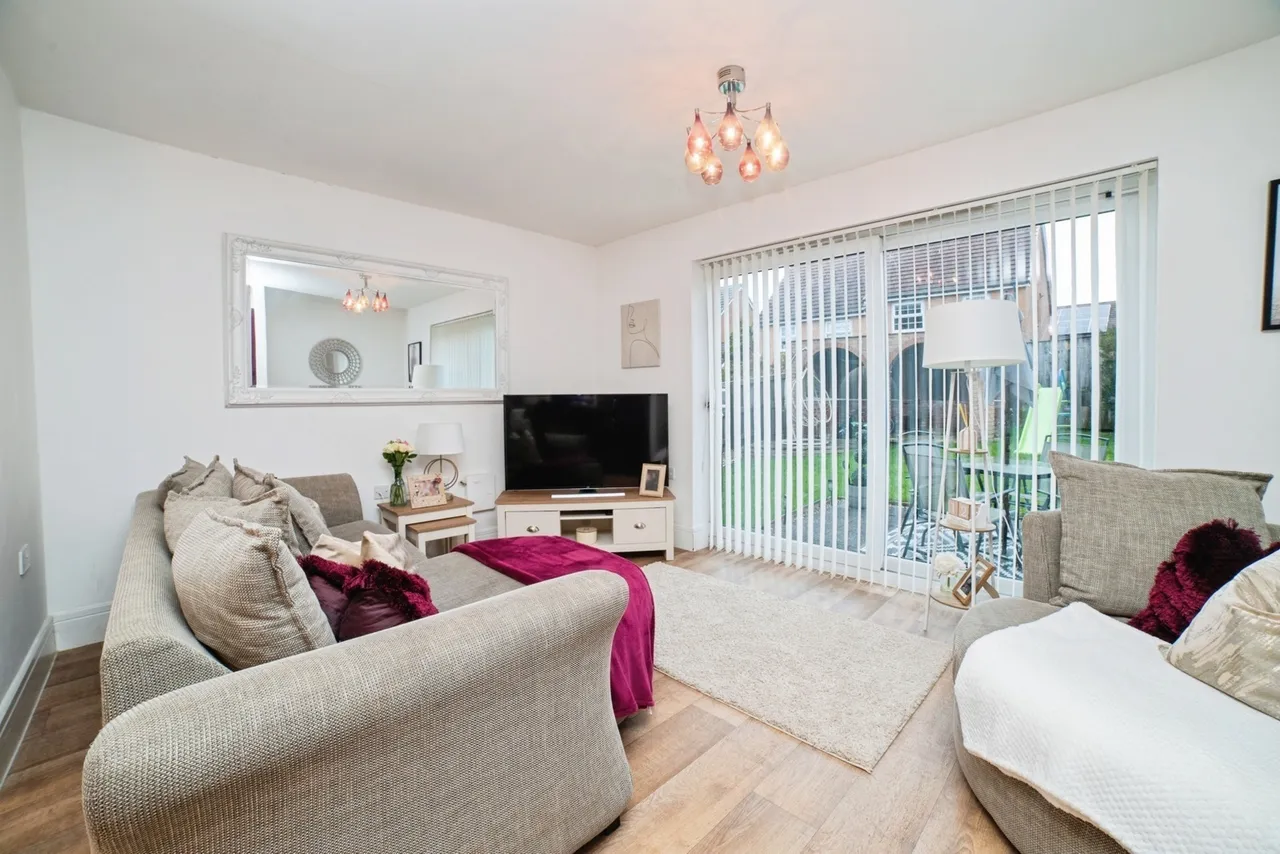 Parkland View, Huthwaite, Sutton-in-Ashfield, Nottinghamshire, NG17, photo 2