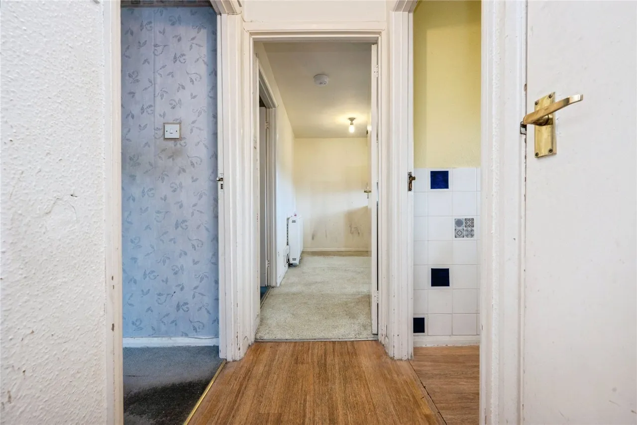 Harrowden Road, Luton, Bedfordshire, LU2, photo 2