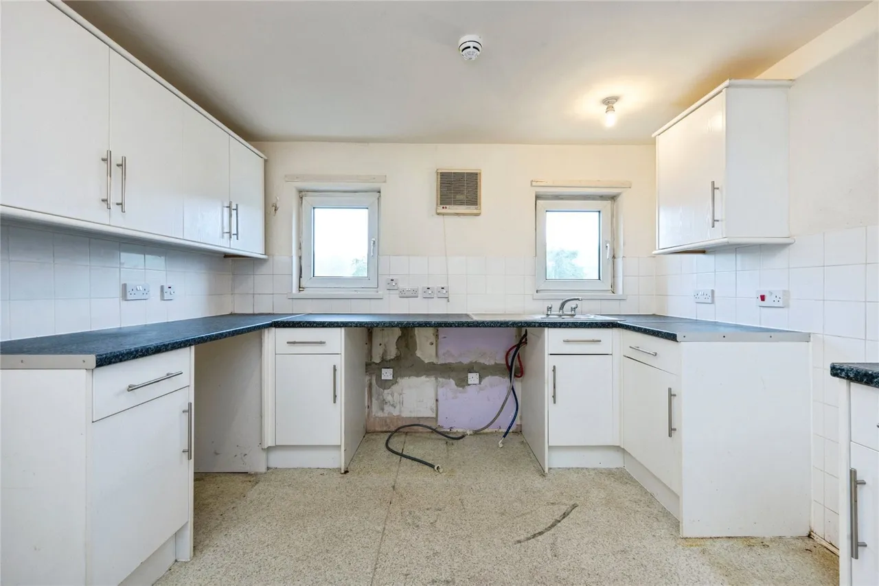 Harrowden Road, Luton, Bedfordshire, LU2, photo 3