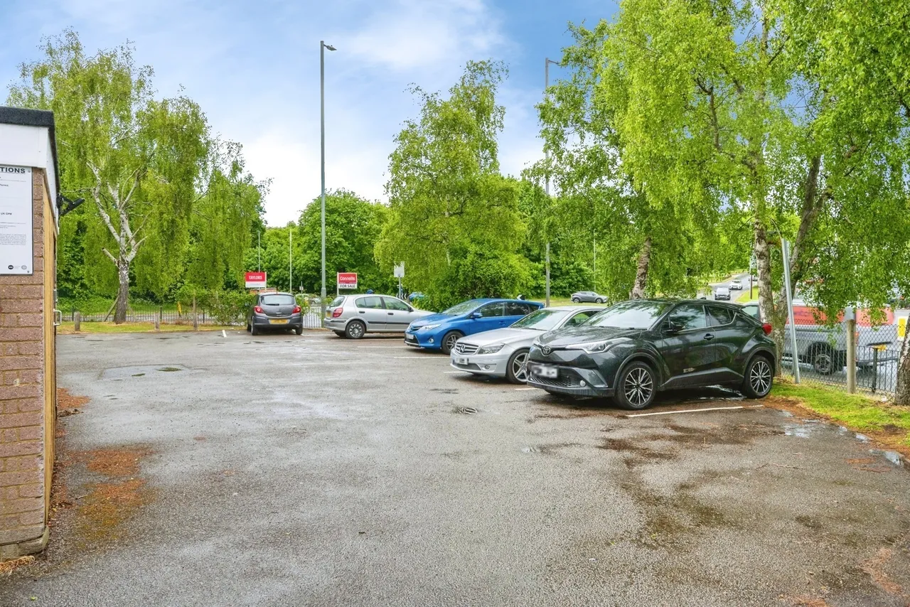 Harrowden Road, Luton, Bedfordshire, LU2, photo 14