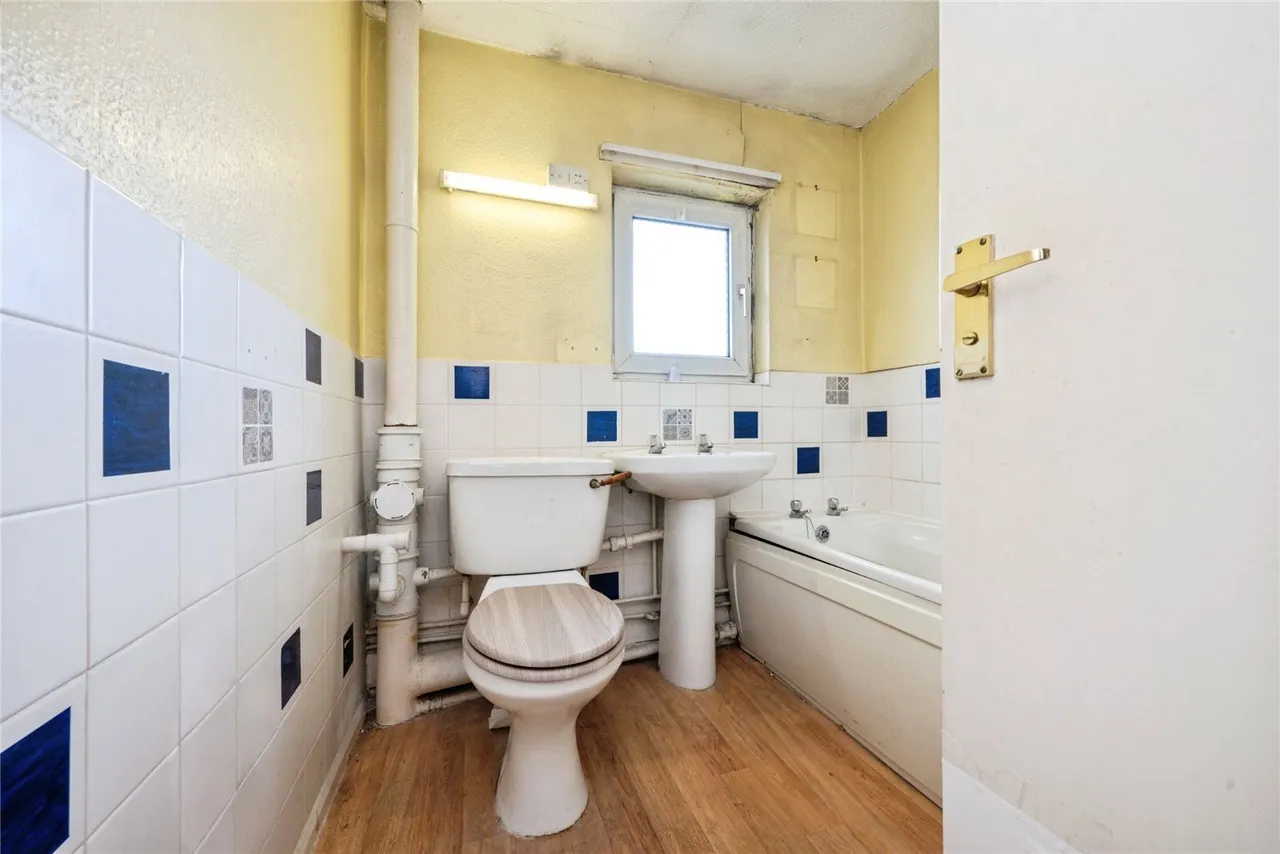 Harrowden Road, Luton, Bedfordshire, LU2, photo 10