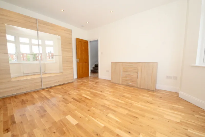 Elm Park Road, Winchmore Hill N21, photo 12