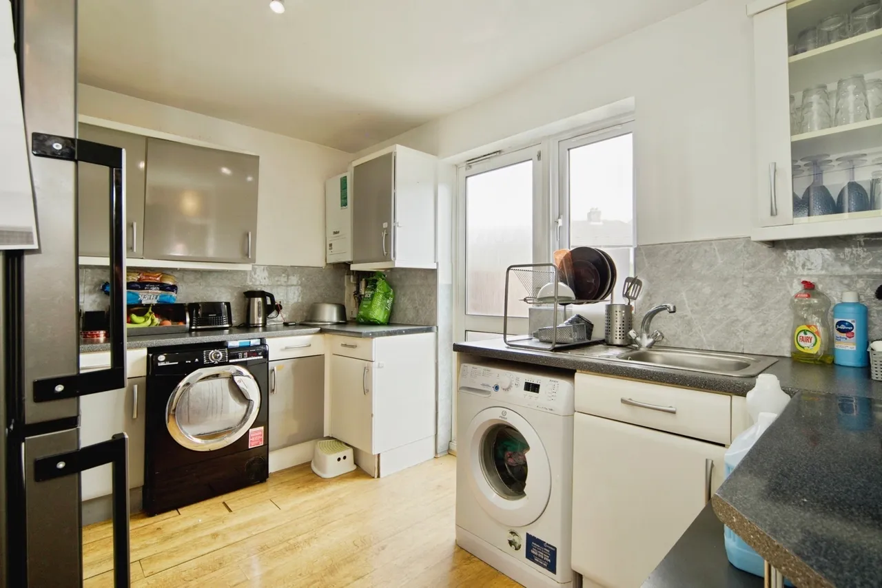 Middlesborough Road, London, N18, photo 9