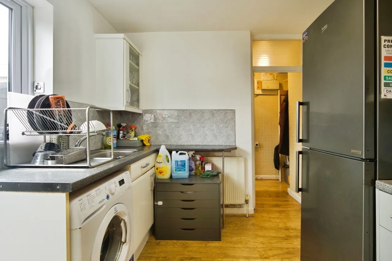 Middlesborough Road, London, N18, photo 12