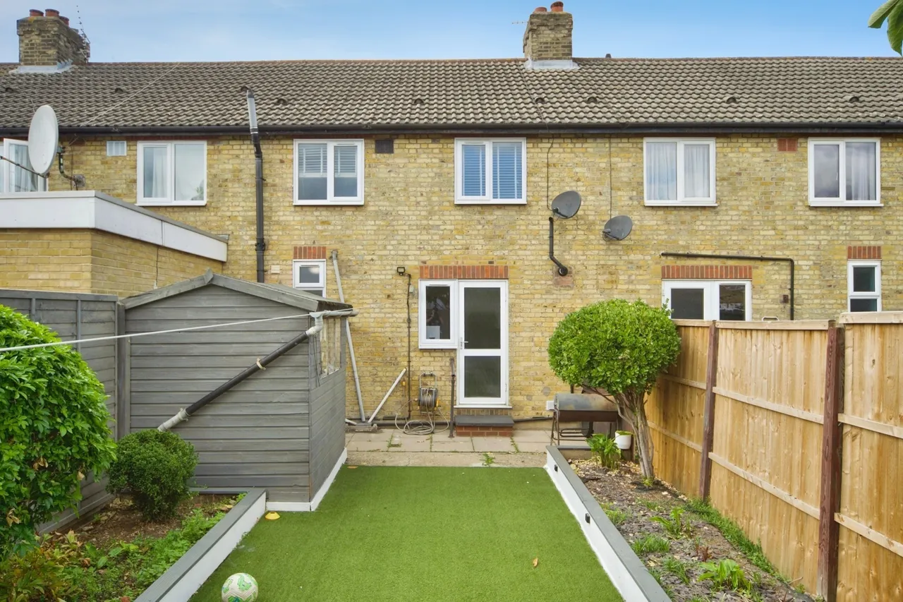 Middlesborough Road, London, N18, photo 24