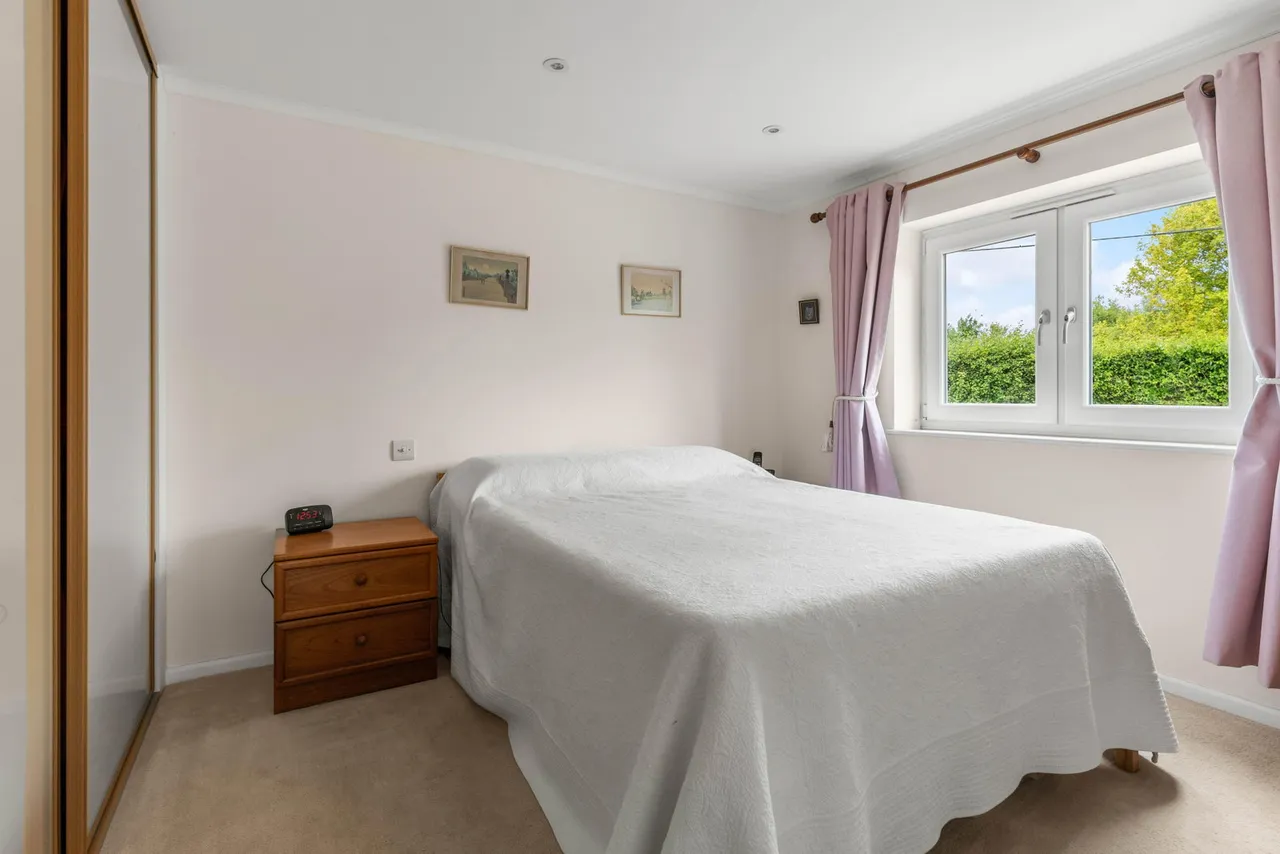 White Rose Cottage, Lower East End, SG9, photo 41