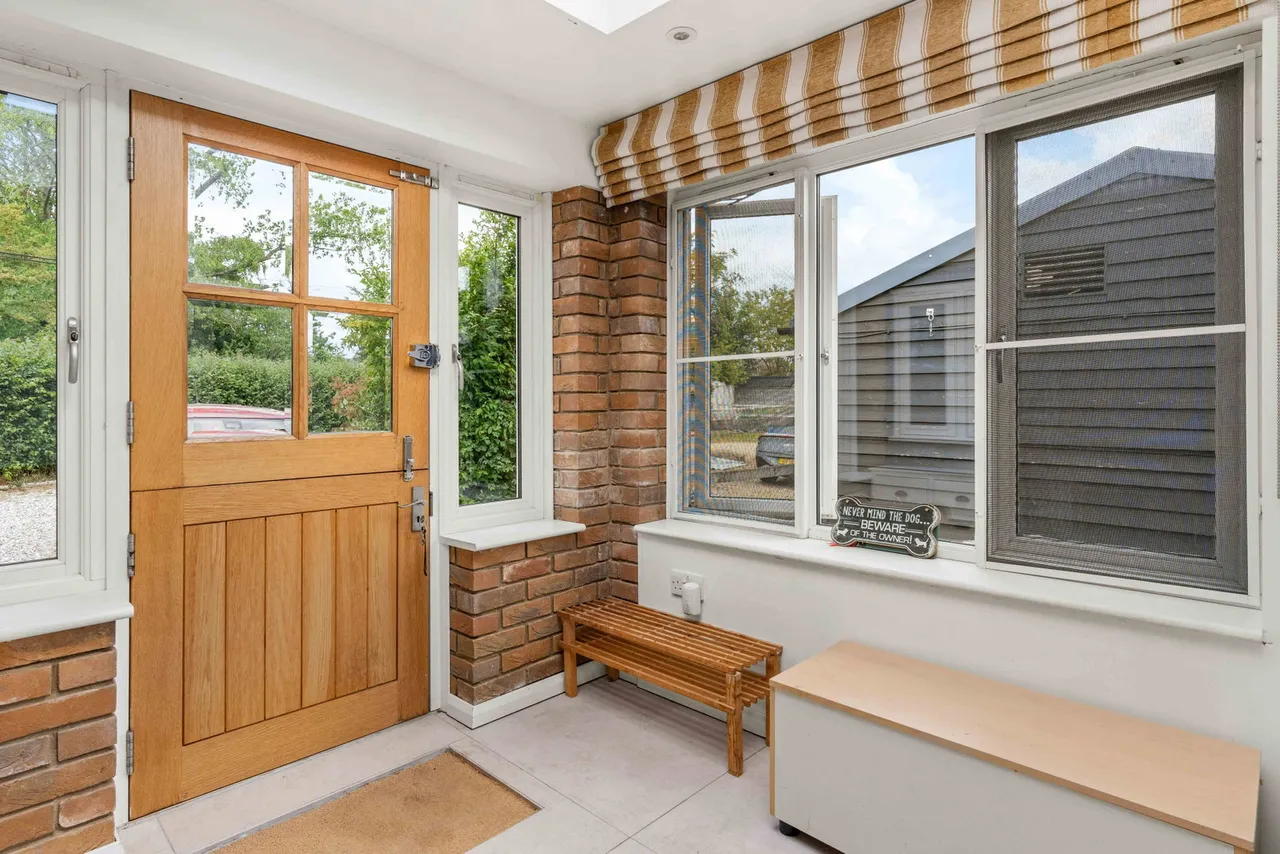 White Rose Cottage, Lower East End, SG9, photo 36
