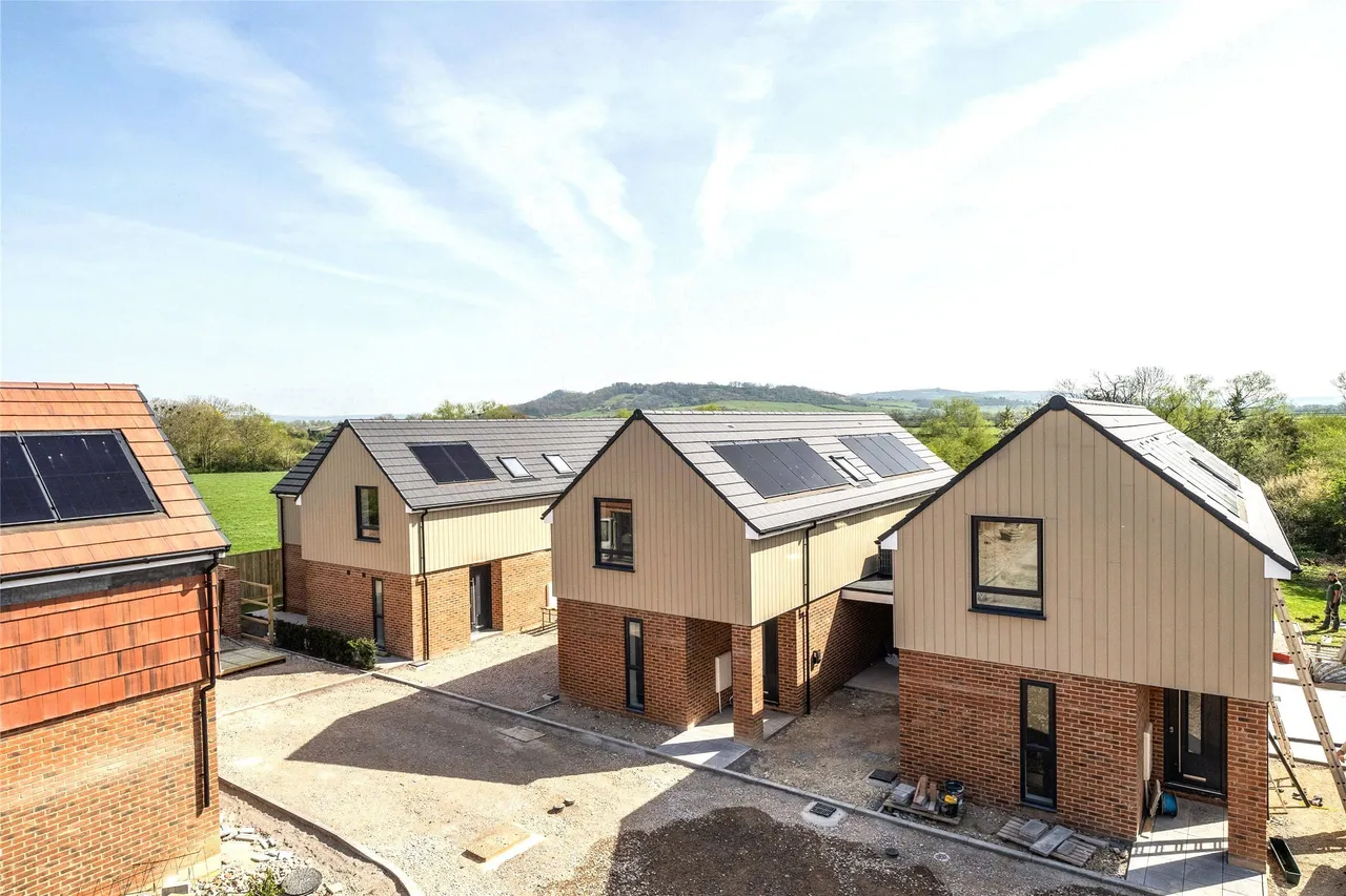 Open House At Queens Head Close, Gloucestershire, Aston Cross, GL20 8FJ, photo 11