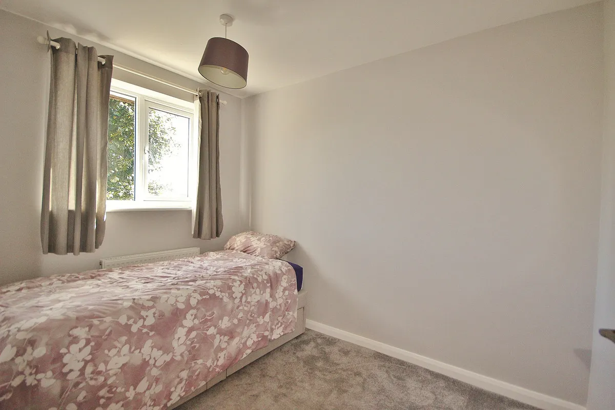 Thorney Leys, Witney, photo 12