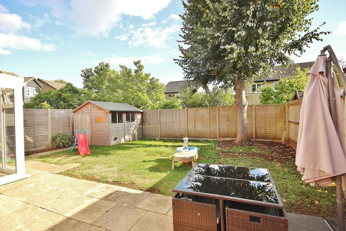 Thorney Leys, Witney, photo 3