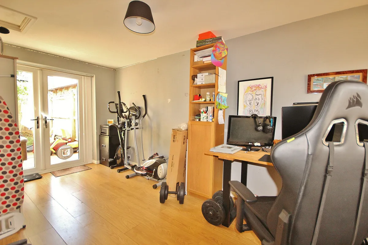 Thorney Leys, Witney, photo 6