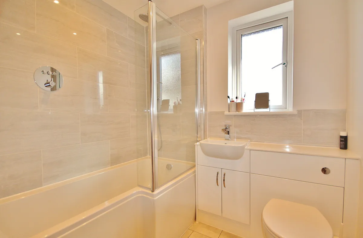 Thorney Leys, Witney, photo 13