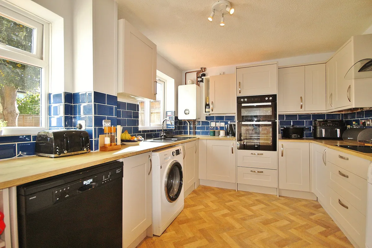 Thorney Leys, Witney, photo 4