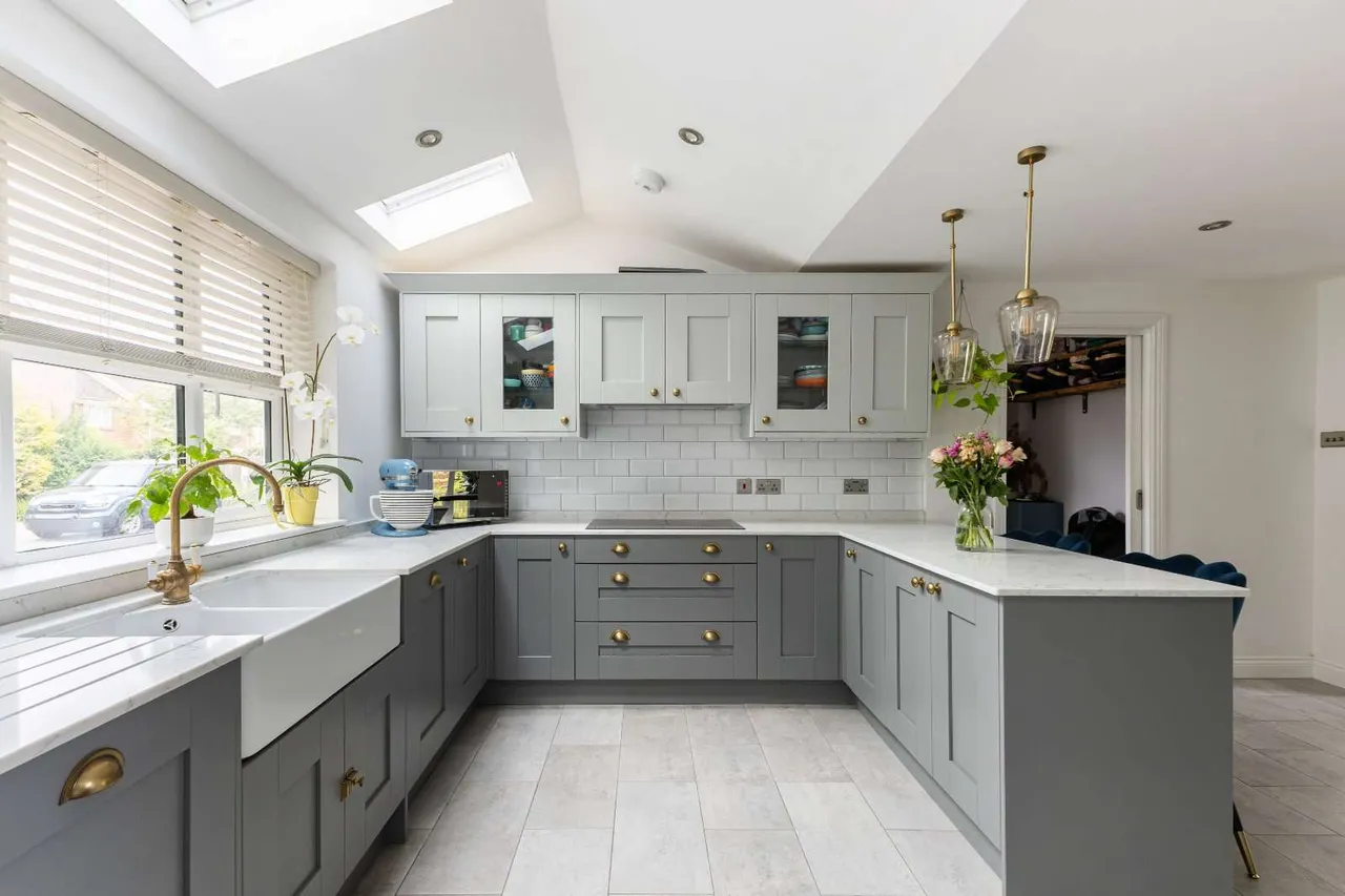 Meadow Bank, Farnham, GU9, photo 2