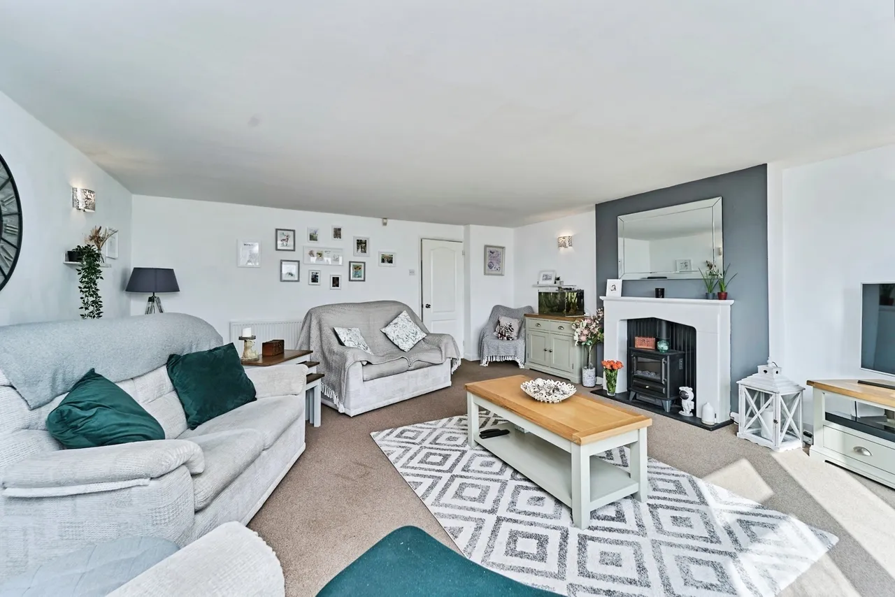 Main Street, Stonnall, West Midlands, WS9, photo 4