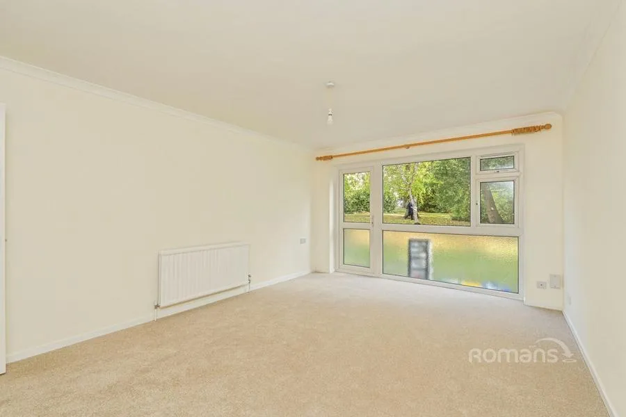 The Cloisters, Frimley, GU16, photo 9