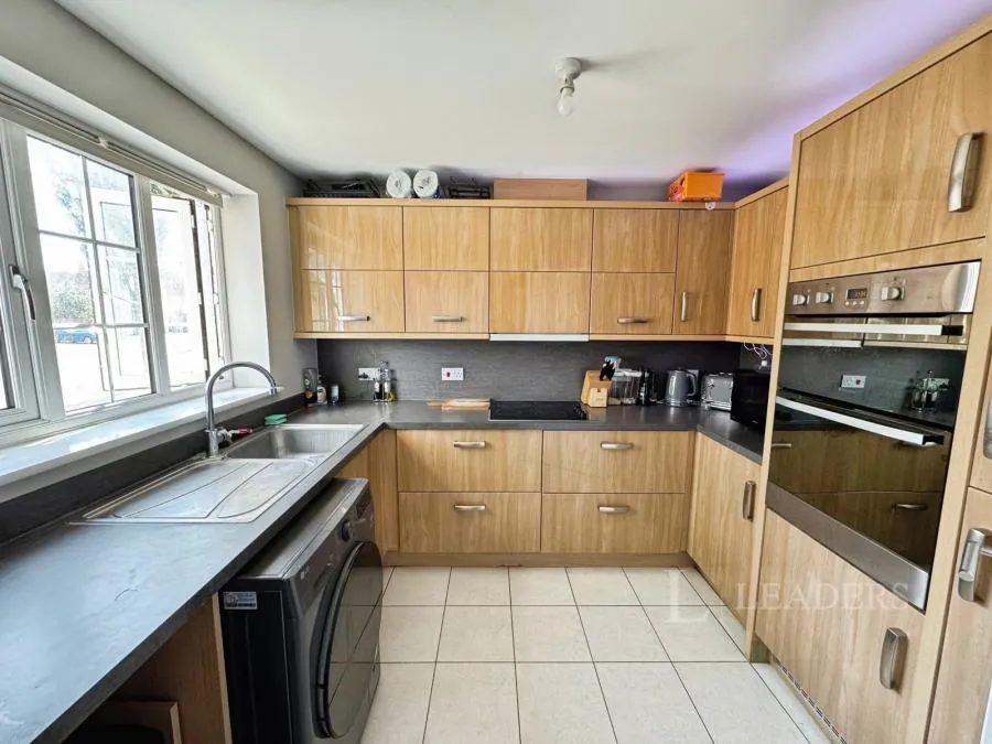 Legerton Drive, Clacton-on-Sea, CO16, photo 2