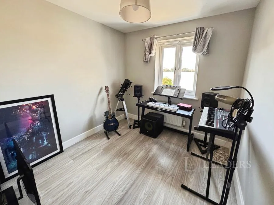 Legerton Drive, Clacton-on-Sea, CO16, photo 16