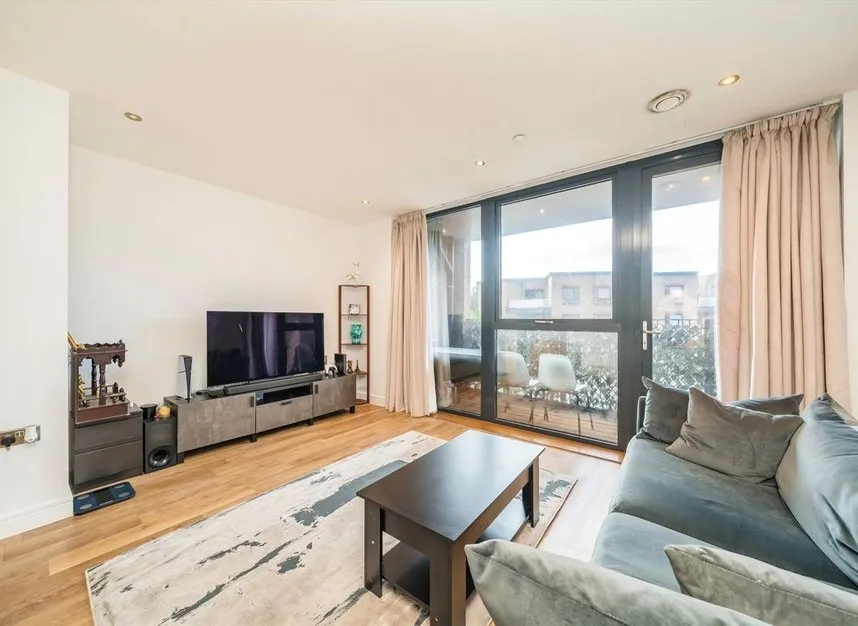Prince Georges Road, Colliers Wood, SW19, photo 2