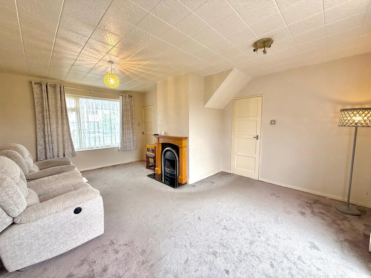 Walsingham Road, Swindon, Wiltshire, SN3 3AL, photo 2