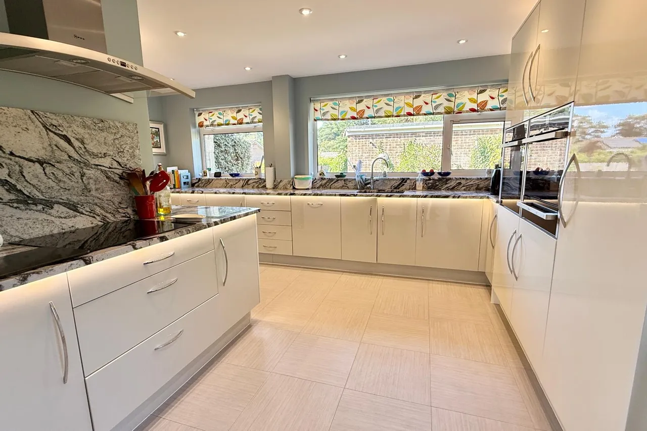 Shelley Close, Ashley Heath, BH24, photo 4