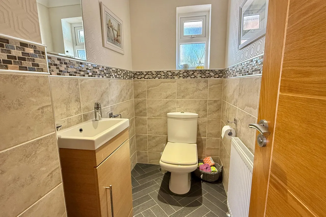 Shelley Close, Ashley Heath, BH24, photo 15